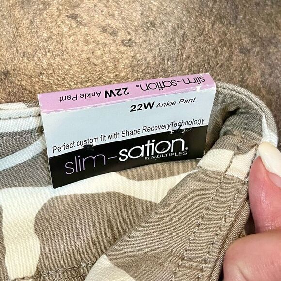 Slim-sation Animal Print Pull-on Twill Ankle Pants 22W - Picture 9 of 13